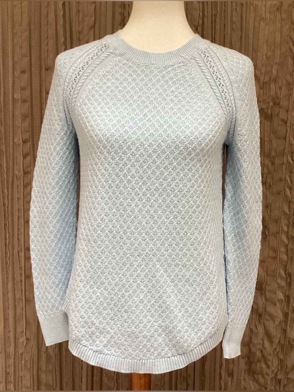 LOFT Light Blue Textured knit crewneck Sweater, Ushape hem, ribbed cuff & hem, S